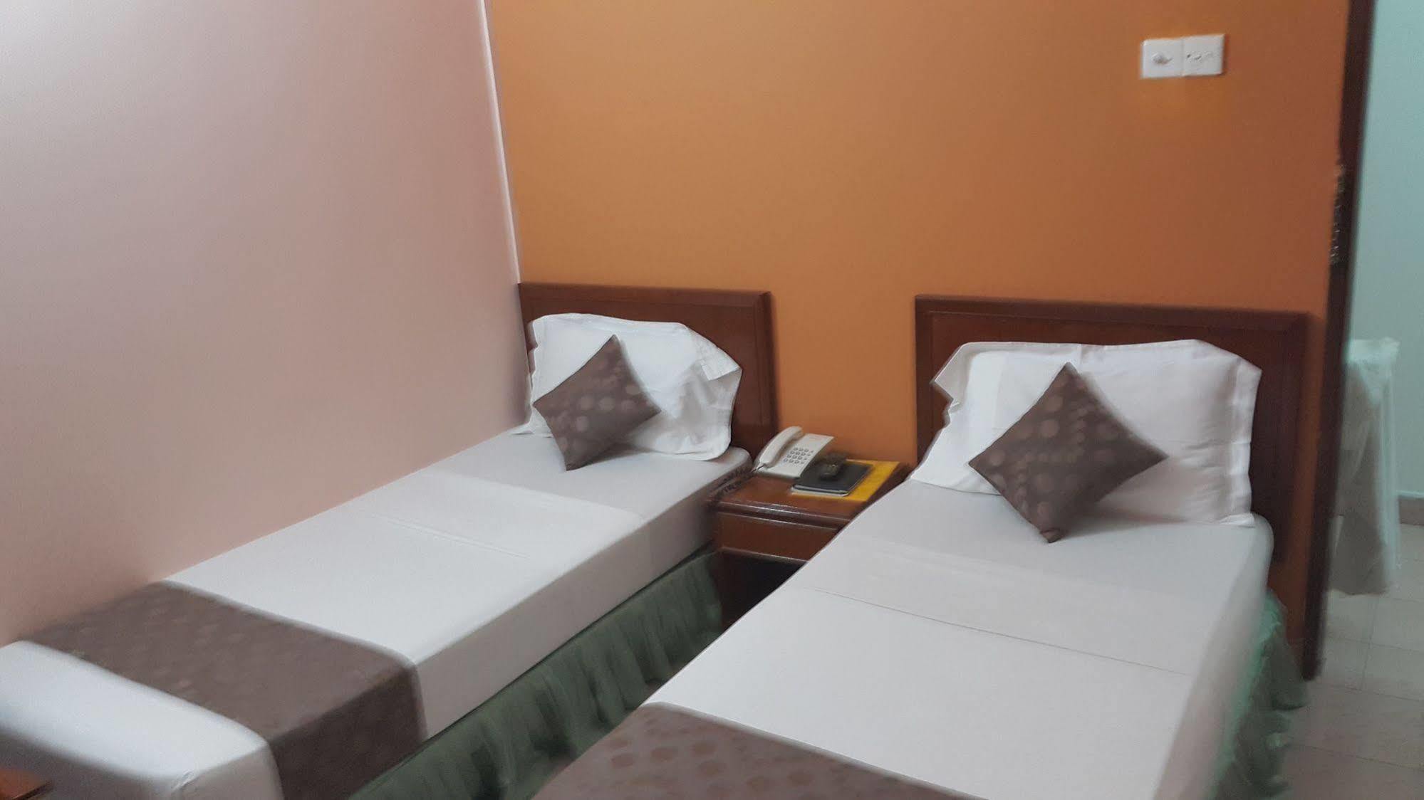 Skai Lodge Мале Экстерьер фото